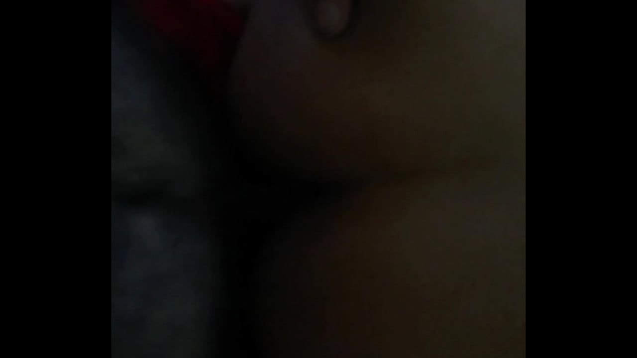 Anal casero a la perra le gusta coger todos los d&iacute;as y gemir  mucho y que la filmen