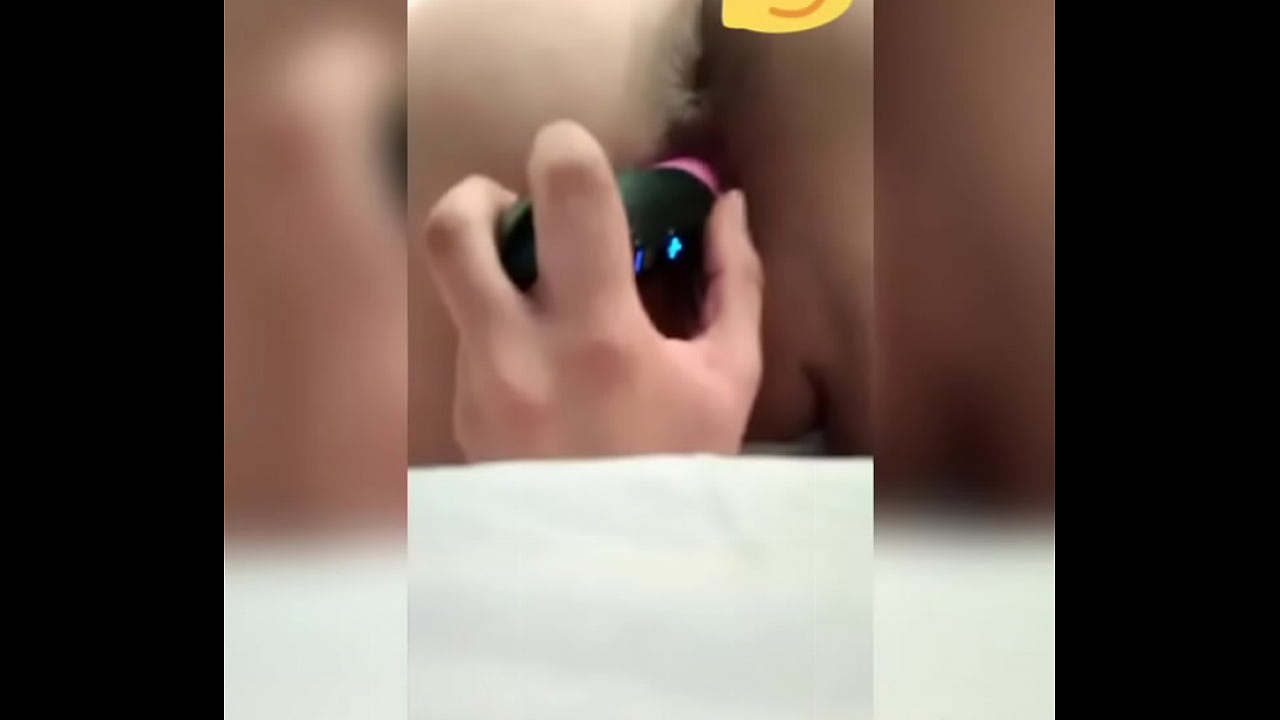 Pussy dildo yo cipka mlode