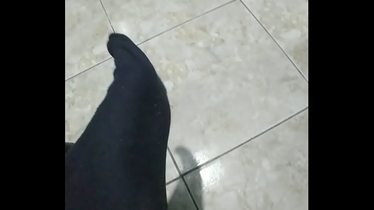 Mestre militar tirando o coturno