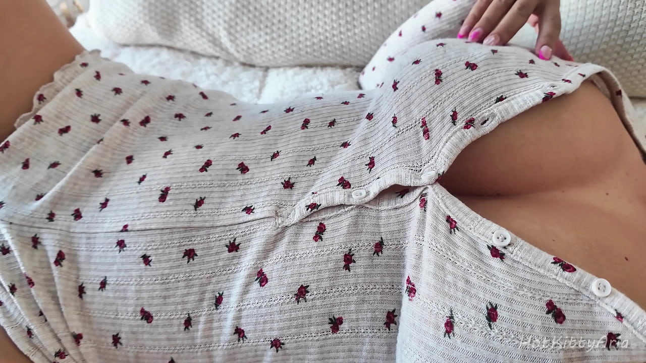 Slutty stepsister with big natural tits got her morning creampie