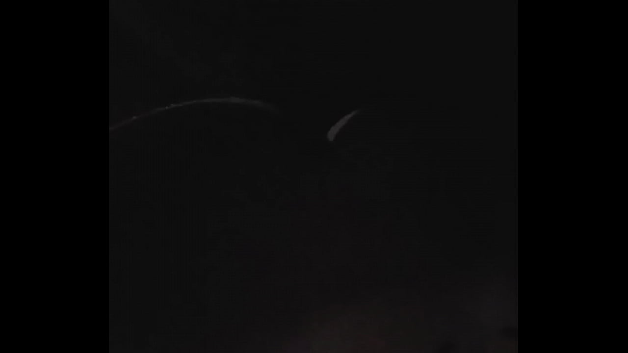 Dando pra um e chupando 2