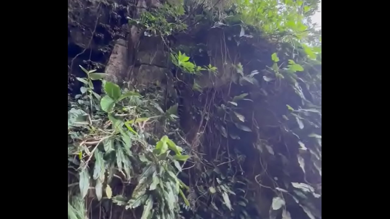 Ainda estou impactada com a impon&ecirc;ncia dessa entrada de caverna