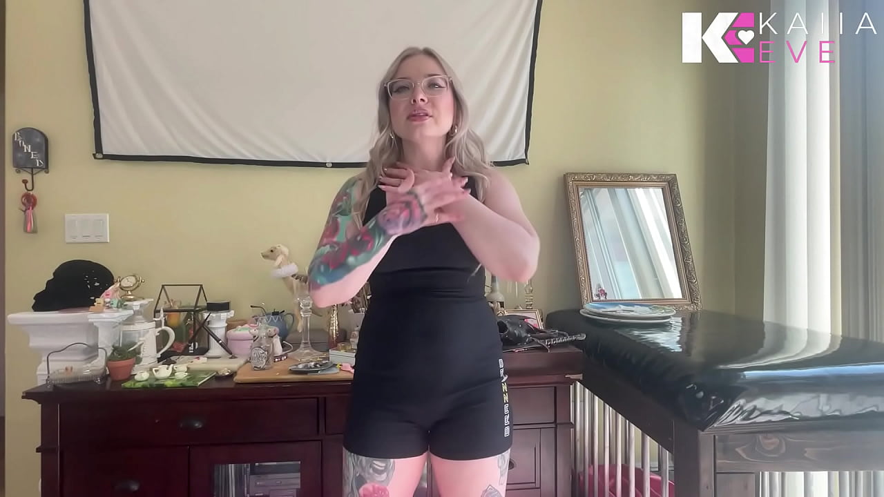 Strong Tattooed Pornstar Muscle Worship & Manhandling