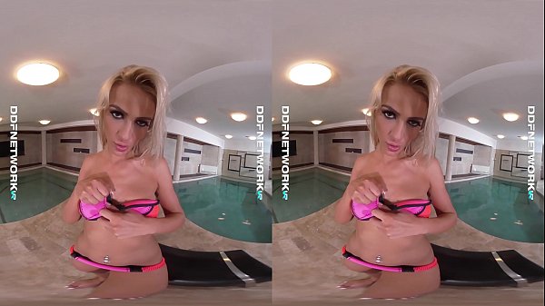 DDFNetwork VR - Cherry Kiss Masturbates in the Sauna for you in VR
