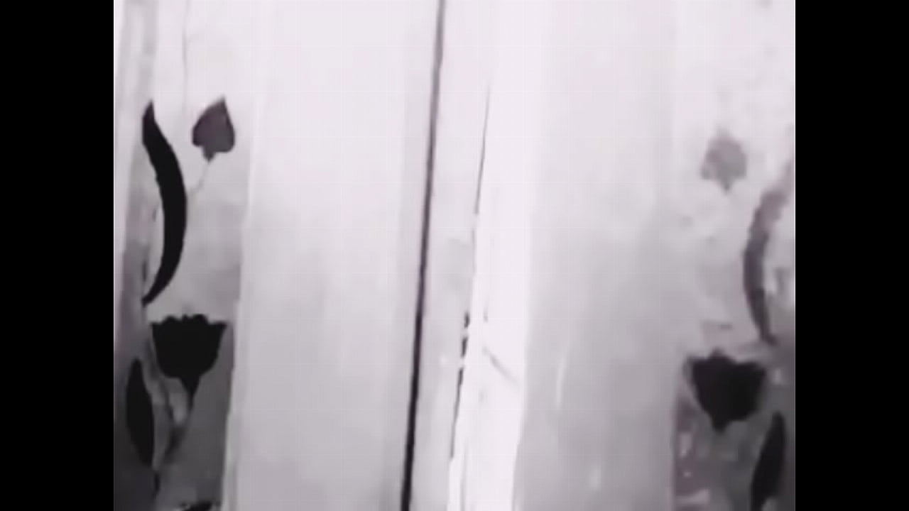 Peque&ntilde;a se cachondea