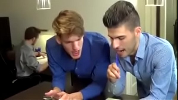 Duas rolas de macho pra um Macho Trans