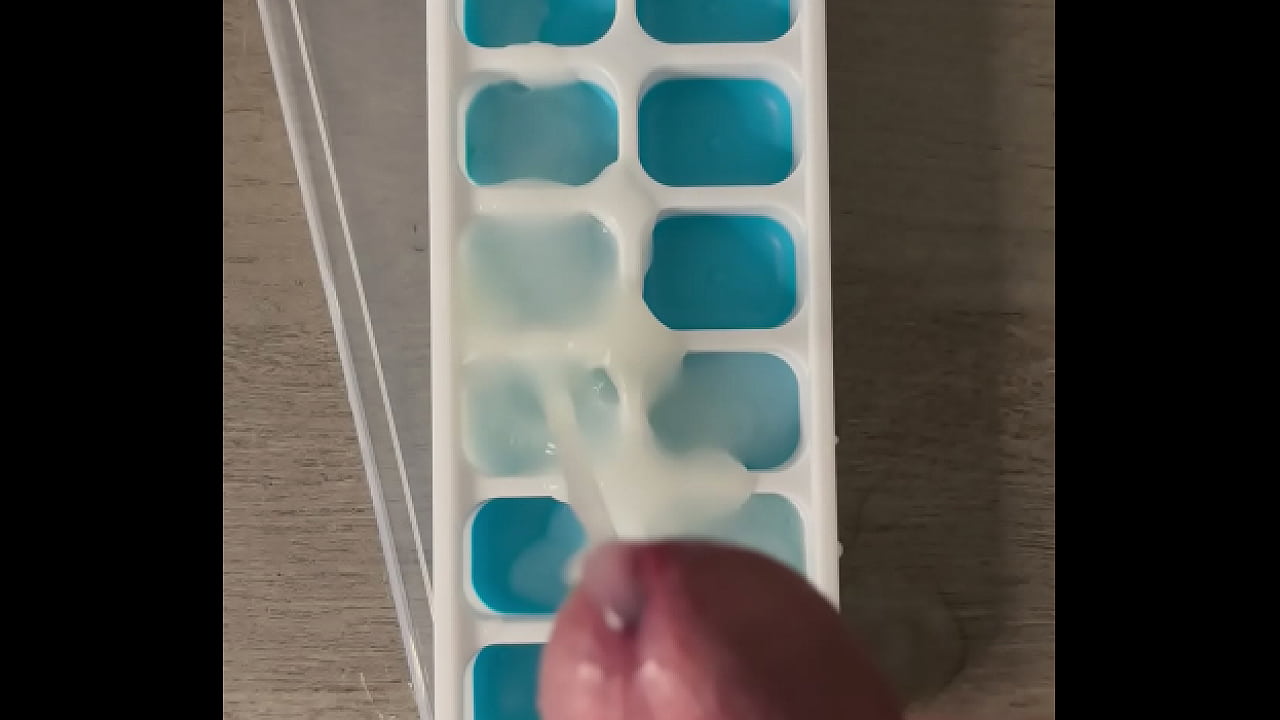 Big Cock Bodybuilder Makes Ice Cubes With Ropes of His Cum