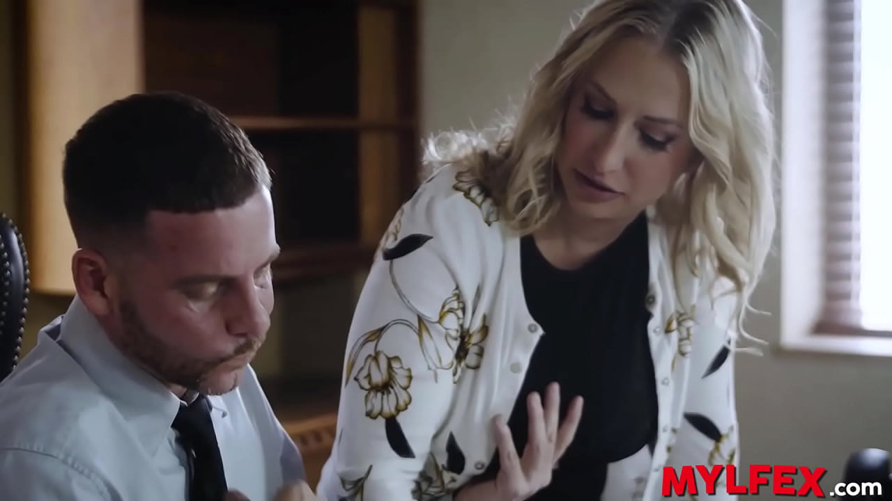 Lucky Boss Fuck with Both Hot Assistants