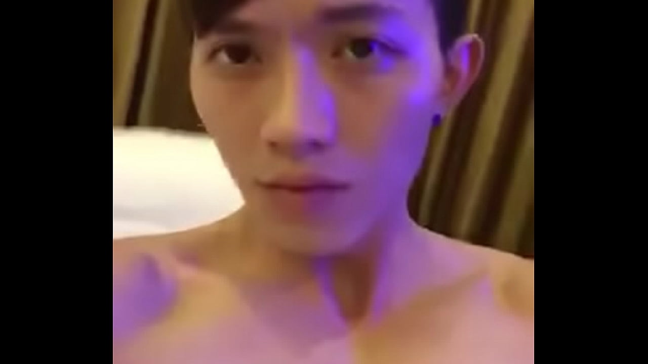 tumblr o6ef52eOGD1v63l6n