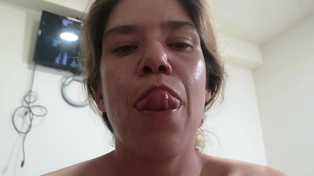 na noite dos santos populares fudi o cu do meu meio irmao o que me deu munto prazer