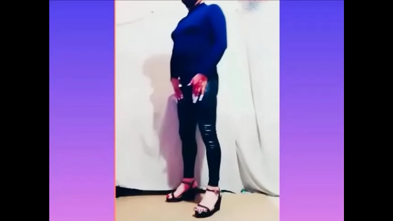 mariann mar en licra y zapatos