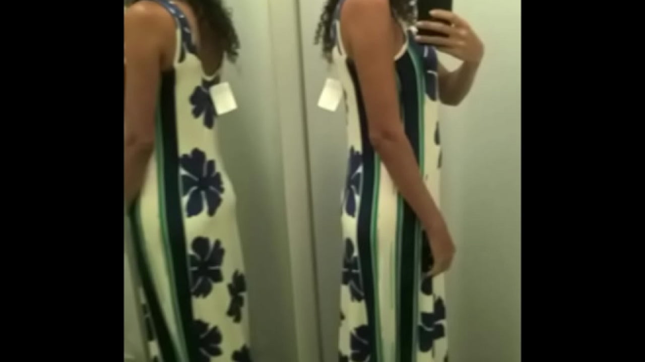 Fitting room in a shopping mall