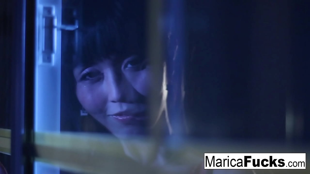 Asian babe shows off her sexy body