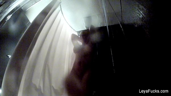 Leya Falcon takes a shower