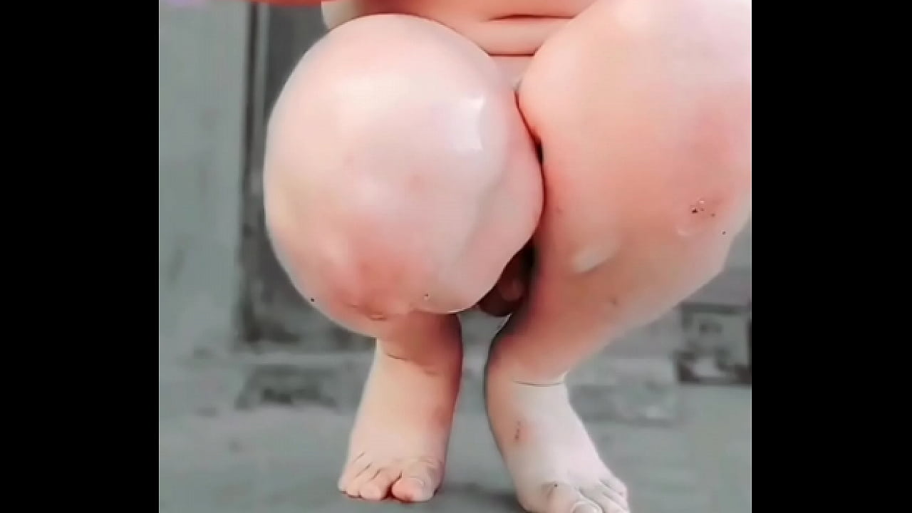 Homemade Hottie: Booty Crossdressing Creations That'll Amaze You!