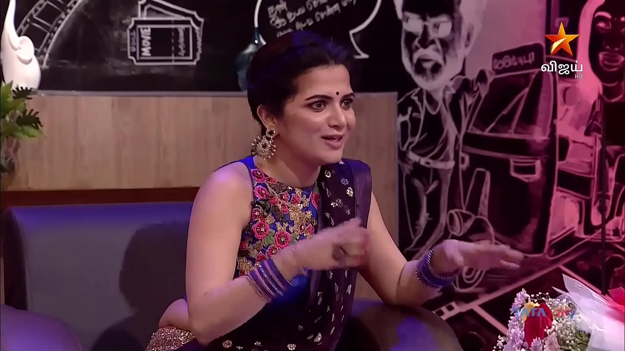 Vijay TV Anchor Hot Side Show