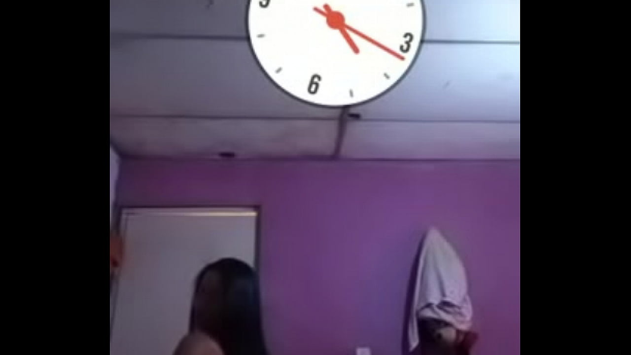 Chica caliente en tanga