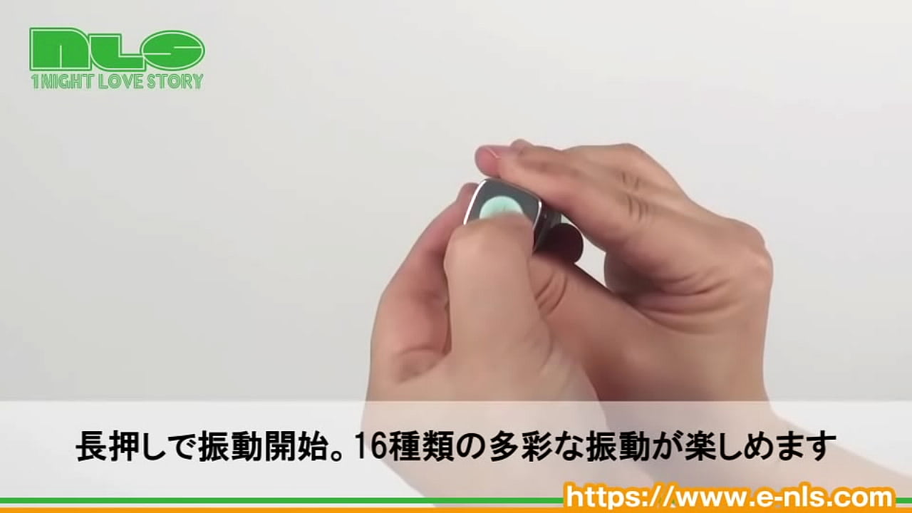 オシャンなスティックローターでイクッ！重厚な振動もリズム振動も楽しめる使い勝手◎なローター。