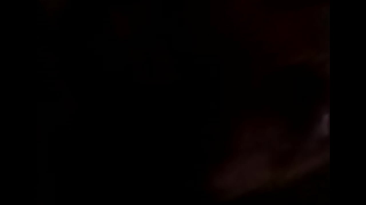 Algu&eacute;m transa comigo meu pai quer buceta ele goza muito