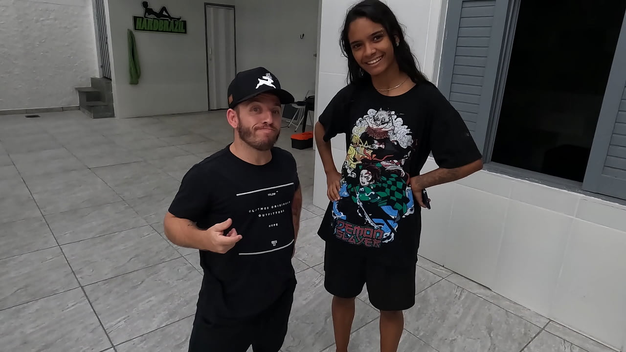 Jasmine seduz an&atilde;o e leva para o abate