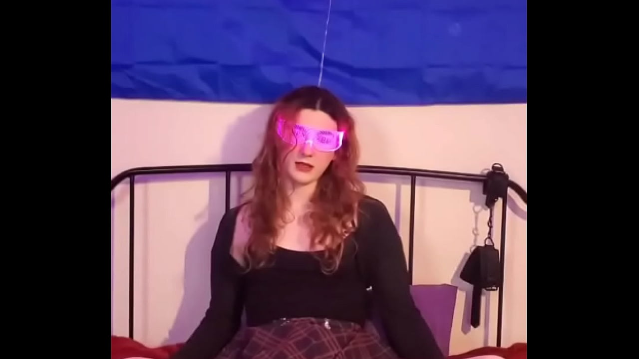 Good girls are weakGood are emptyGood girls GOON