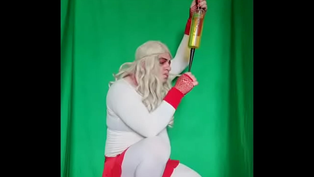 can you hear as i swallow my own pee