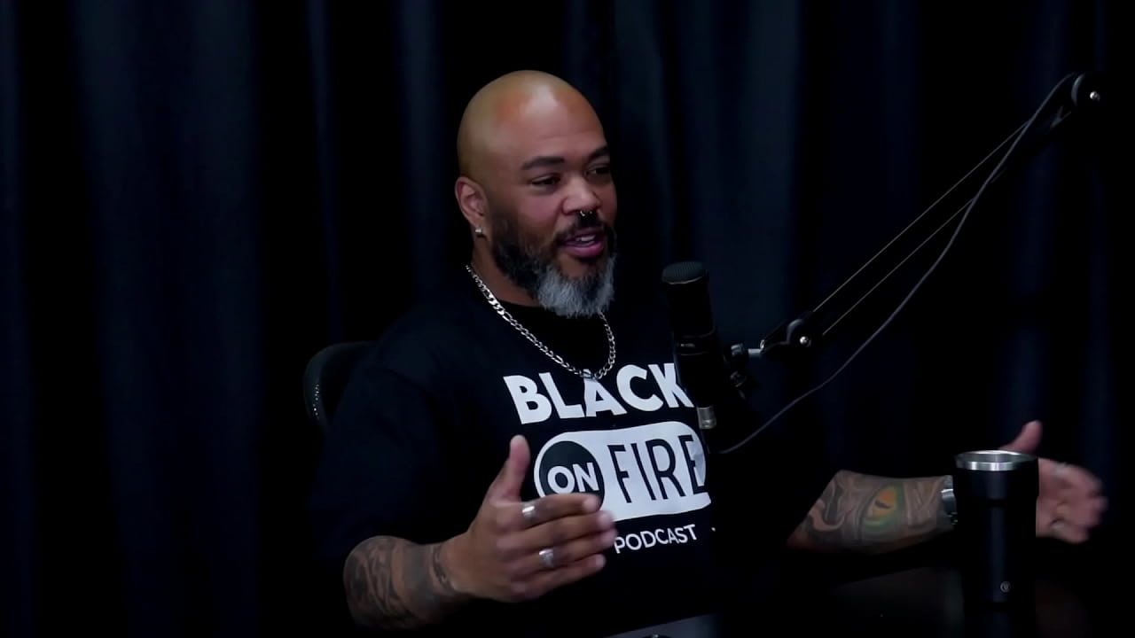 Fez atendimentos de BDSM, gosta de ser submissa, contou como come&ccedil;ou, e gravar filmes valia mais a pena por quest&otilde;es de... - Juh Jackson (WATCH ON: SHEER/RED)