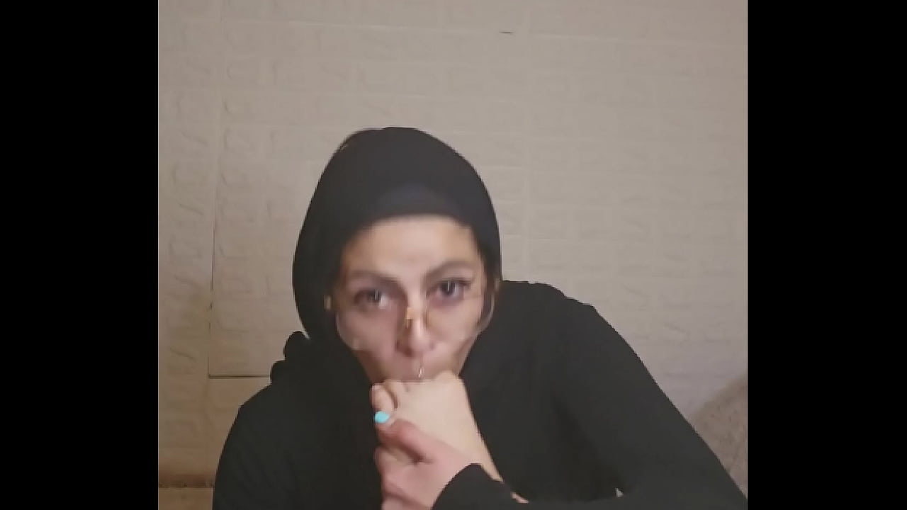 Arab HouseWife Mia Niqab Feet Compilation