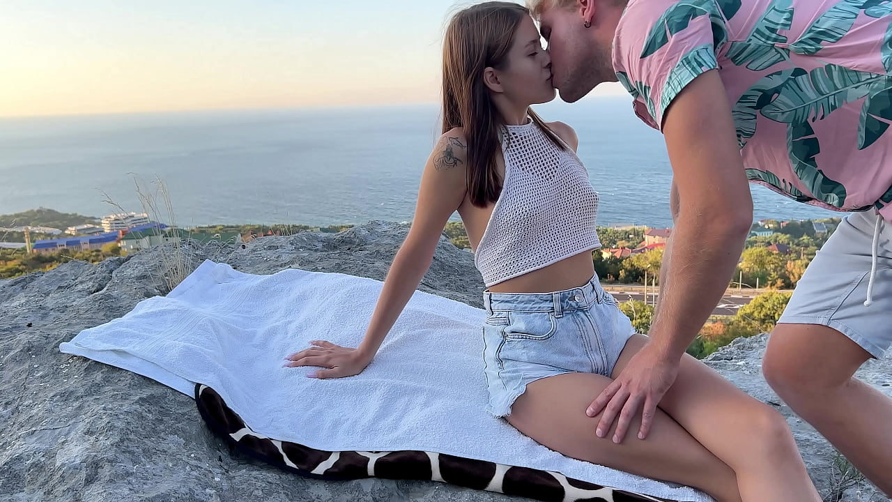 "I Completed Her Wish - Fuck At Sunset": I Fucked A Teen Babe Outdoors