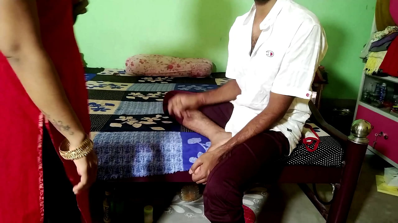 Desi Indian Teacher took advantage of the girl and fucked hard in Hindi