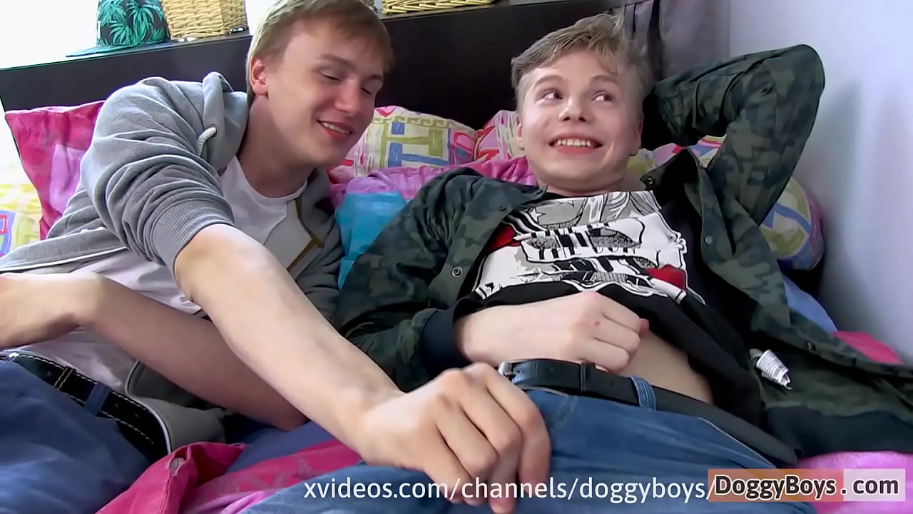 Kasper Arley & Lucho Cordell After College Tryst With Cock Play