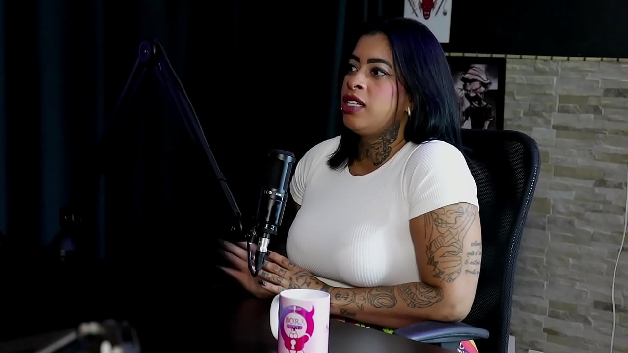 Explicou a diferen&ccedil;a entre Garota de Programa e Criadora de Conte&uacute;do, foi compliado se expor na internet, enganou o ex, e o fetiche... - Marcelly Mello (SHEER/RED)