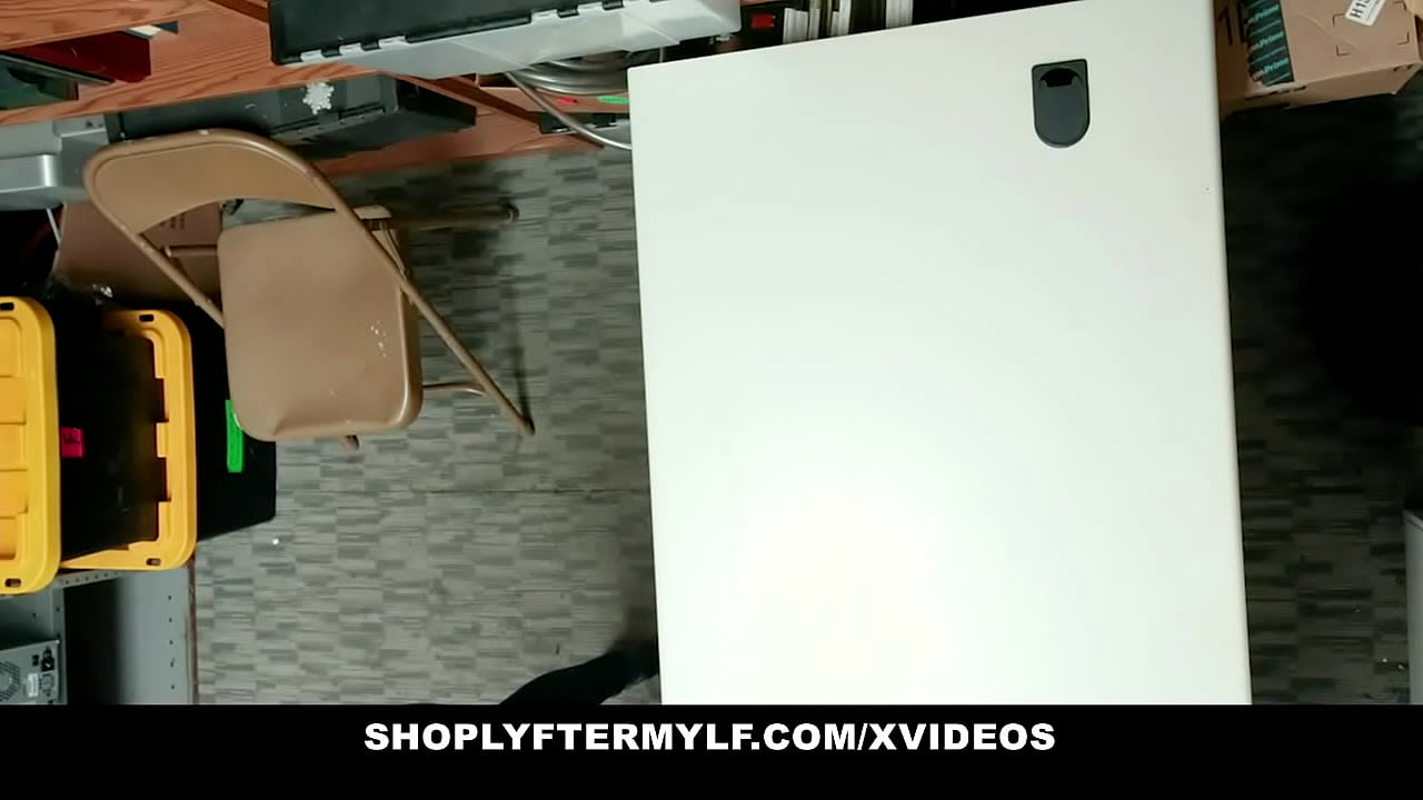 Reluctant stepMom Bangs LP Officer To Rescue Her Shoplifting stepDaughter