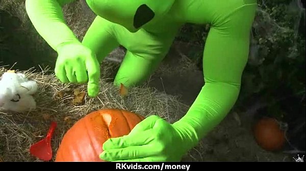 Sexy natural chick trades cash for some rough sex 25