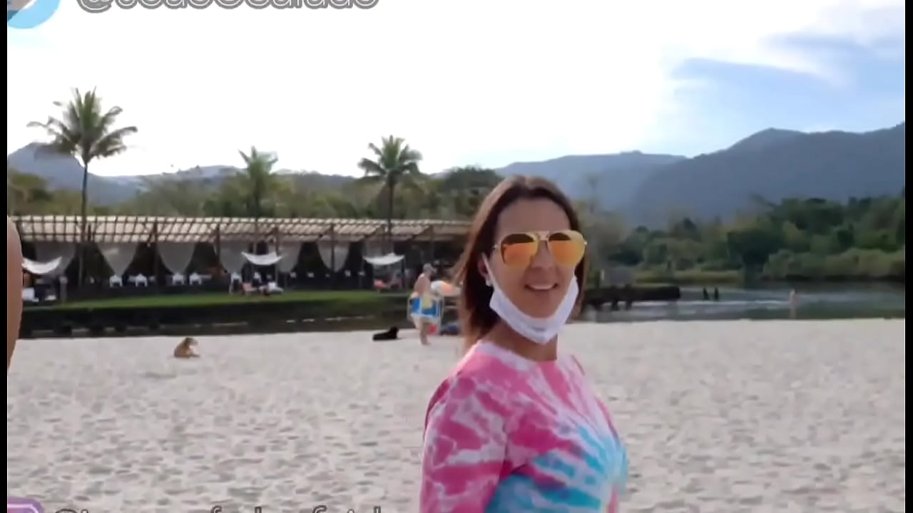 Passeiando pela rua antes de buceta