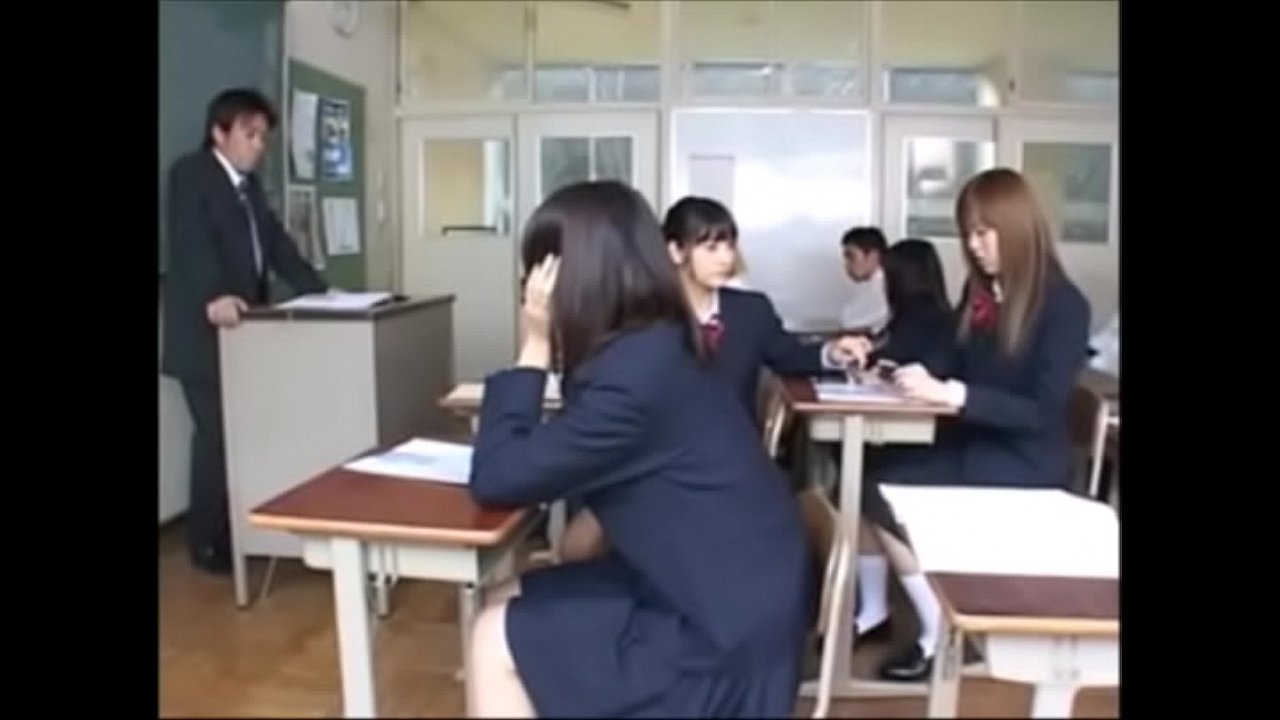 Having sex in school when time stop
