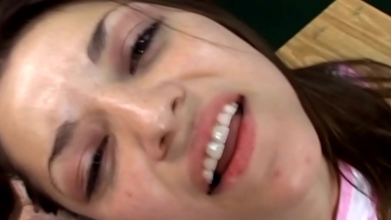 Young hot girl blowjob