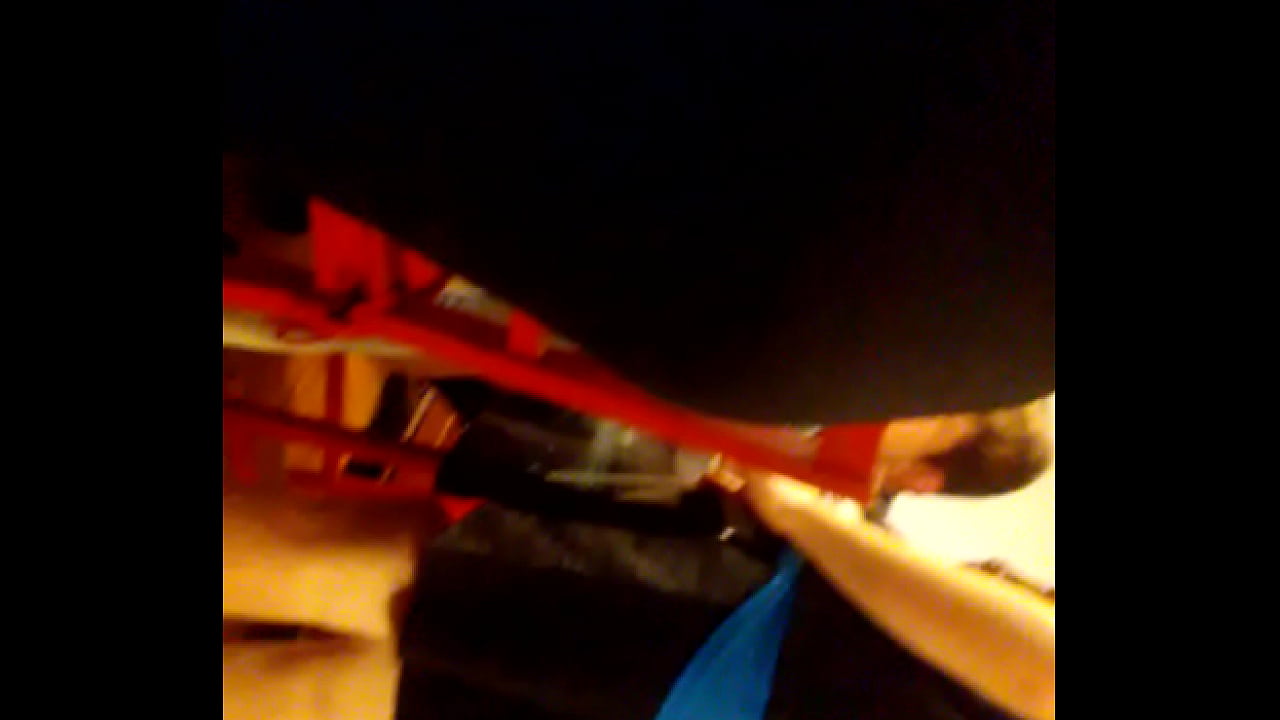 Big booty teen CANDID