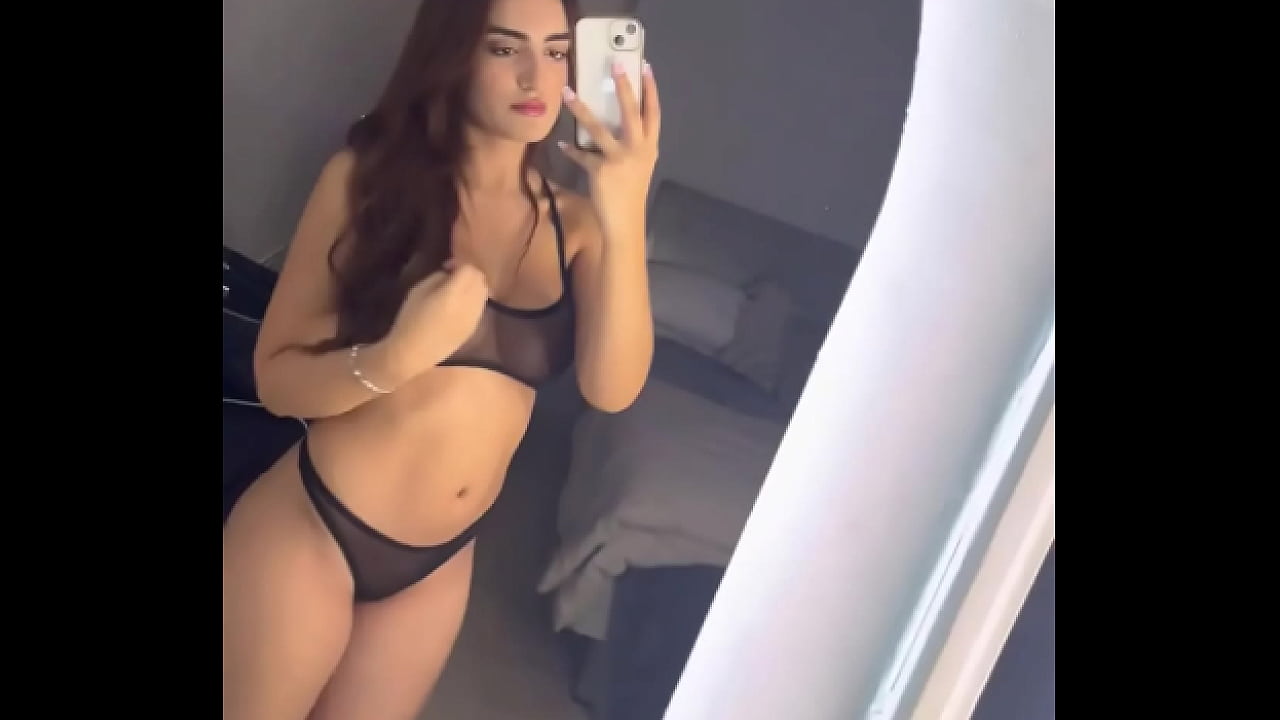 Valentina showing off before her first casting!