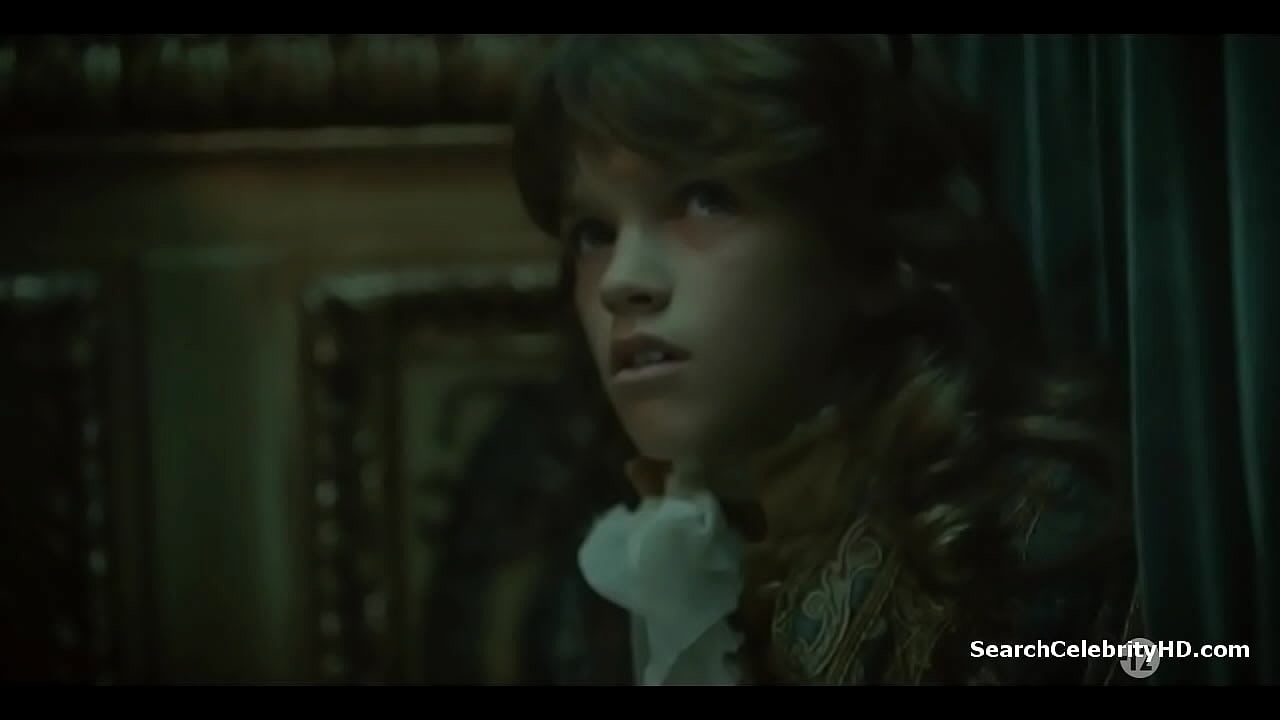 Valerie Thoumire Versailles S01E03 2015