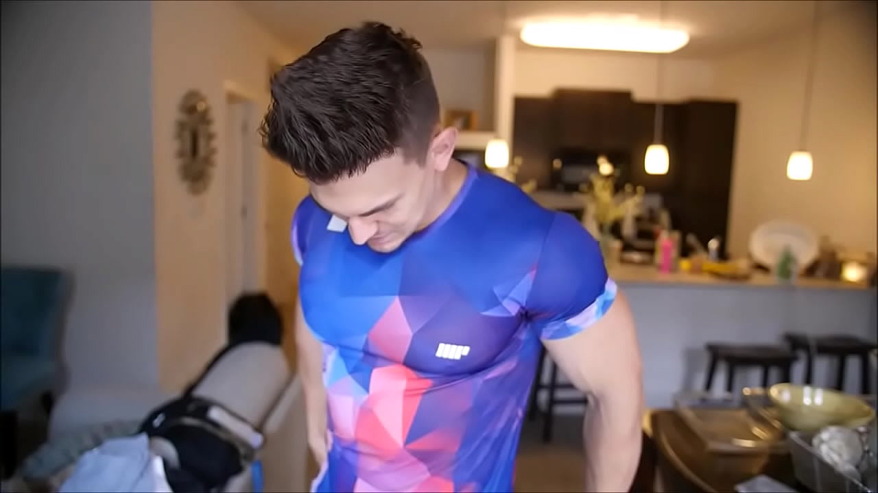 Tryin on some shirts, not really goin nude hopefully it does get u off