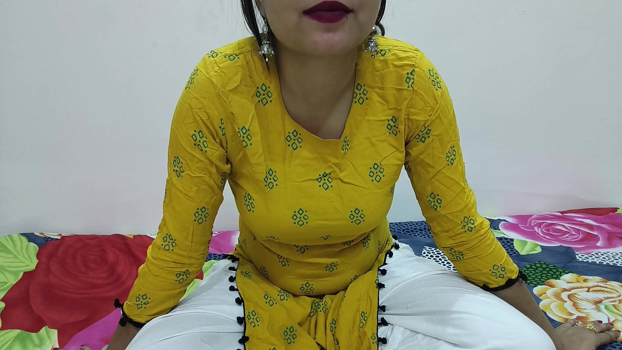 Indian Step-sister Try to Hide Her Face While Step-bro Going to Record Their Night Sex
