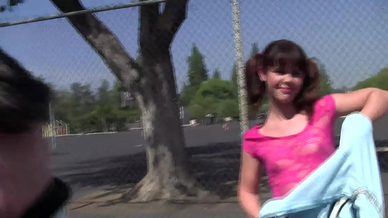 Miss Bentley Takes a Huge Dick Deep inside Her Twat