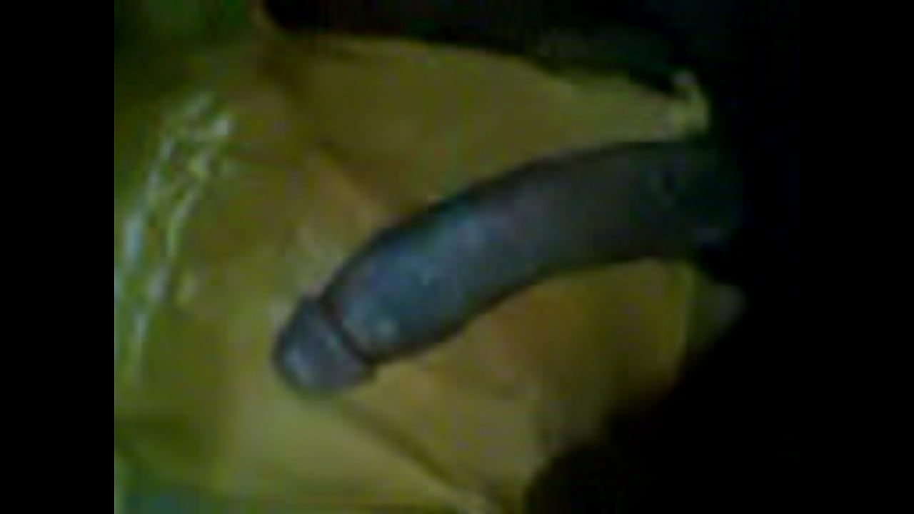 Angolano se masturbando LN 1...