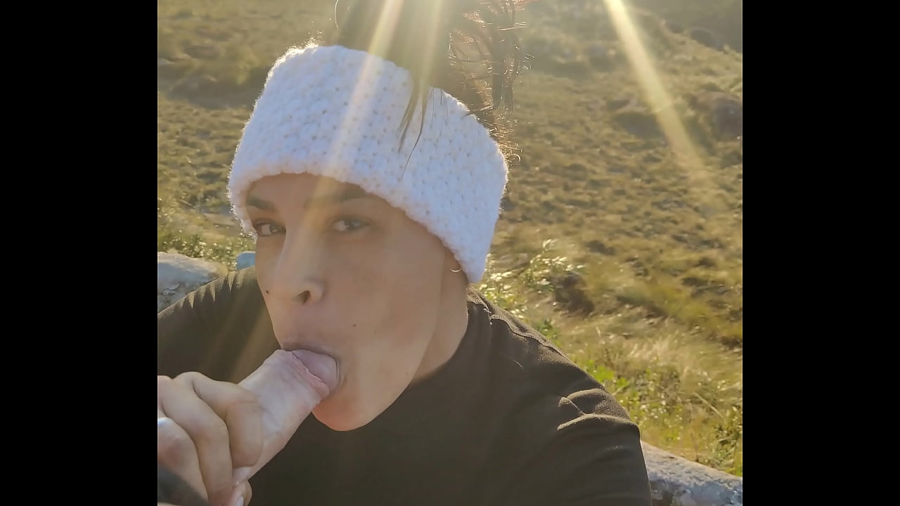 tomando caf&eacute; e ganhando uma mamada deliciosa