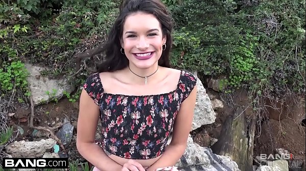 Eden Sin commmits XXX sin while outdoors