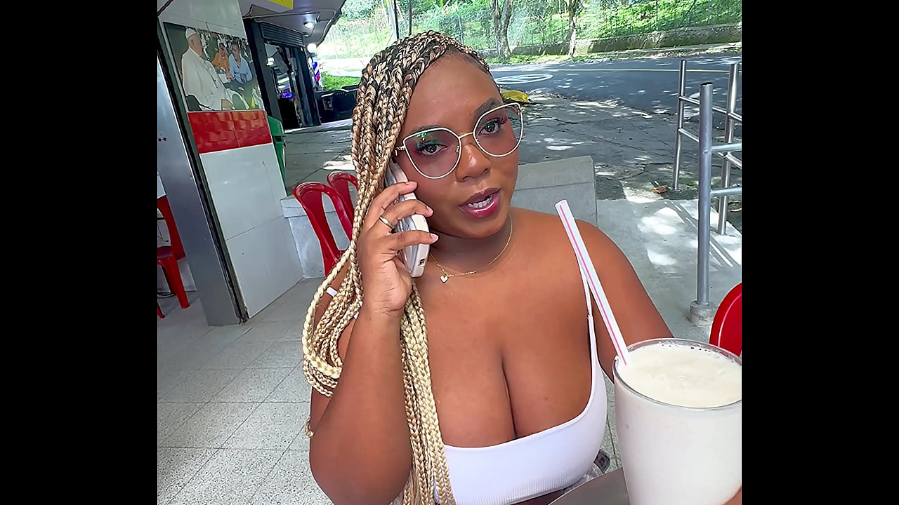 Follando con Ebony Milf en medellin