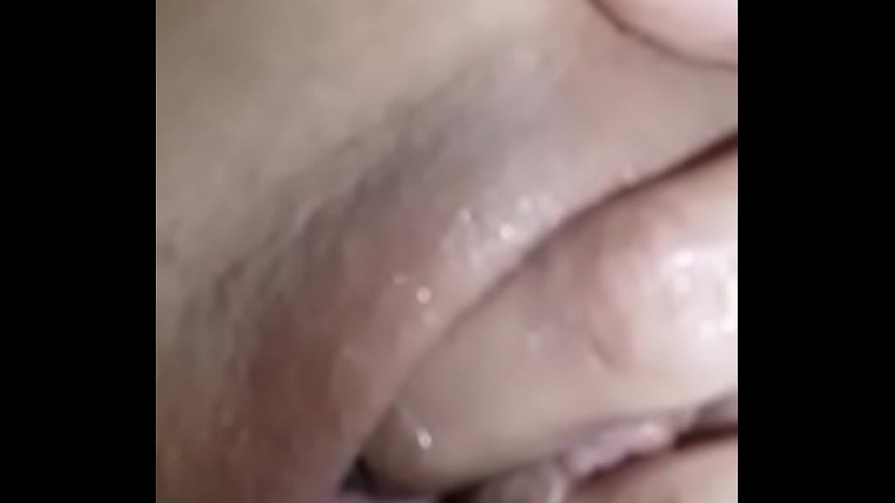 batendo siririca pro amante