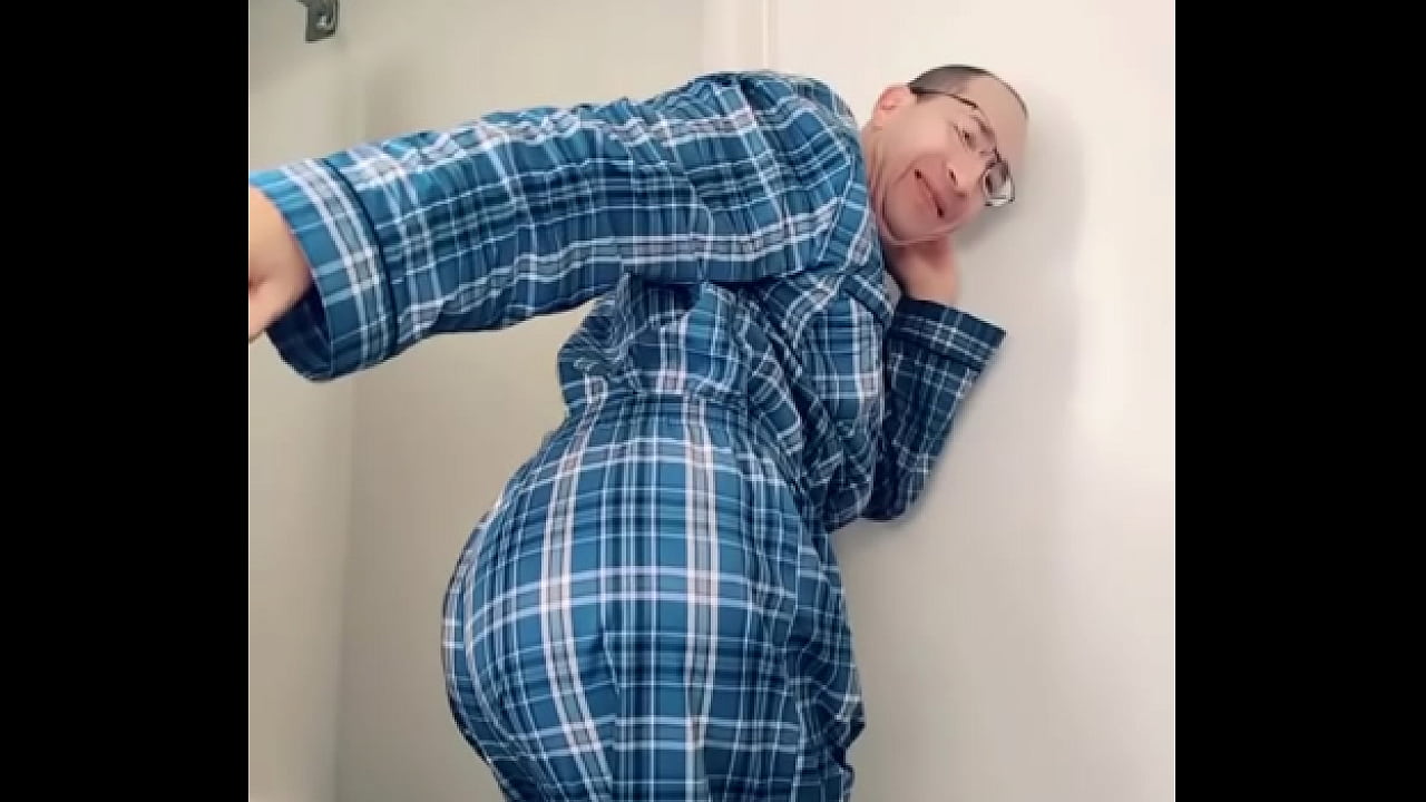 PHILLY FAT ASS BIGGBUTT2XL TIK TOK VIDEO