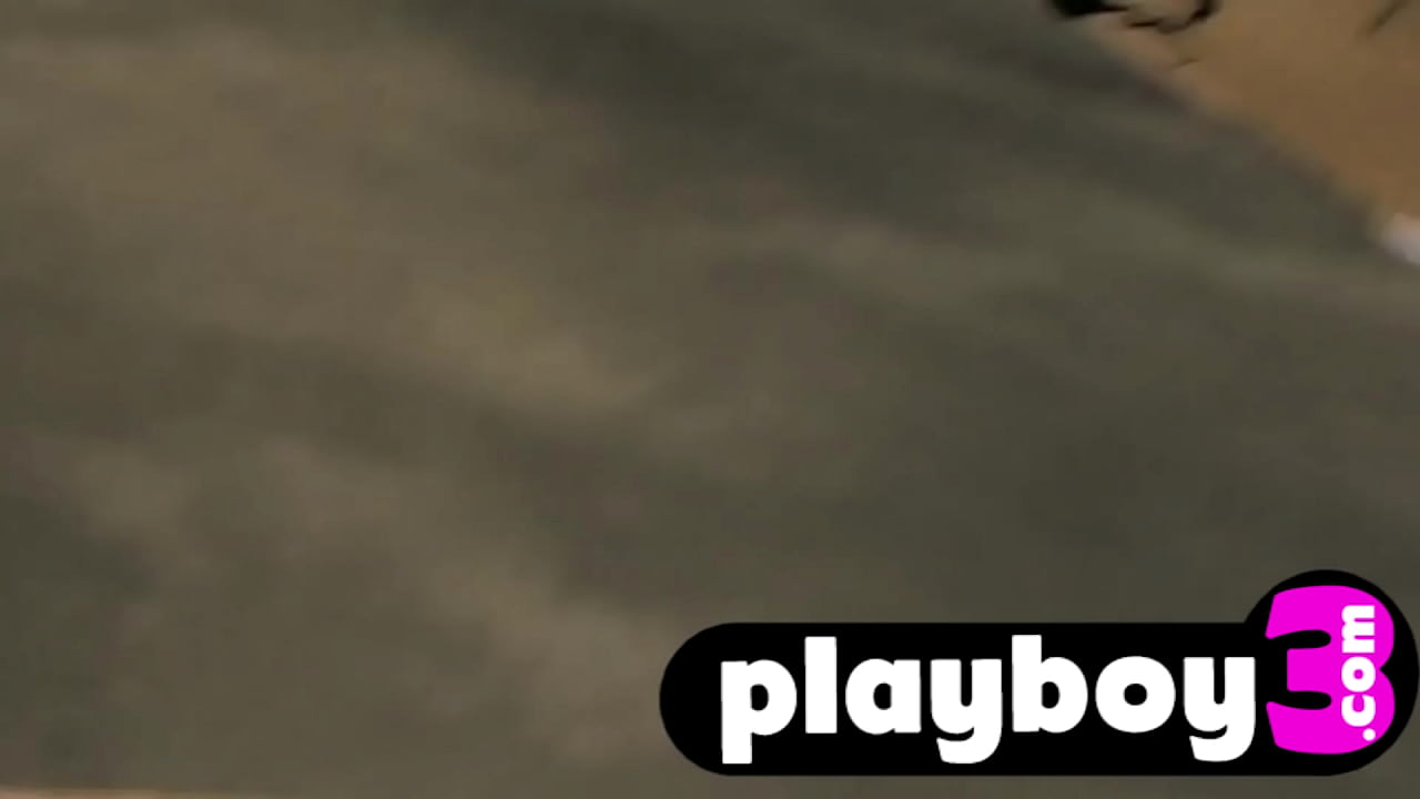 Perverted big tits babe exposed her perfect ass